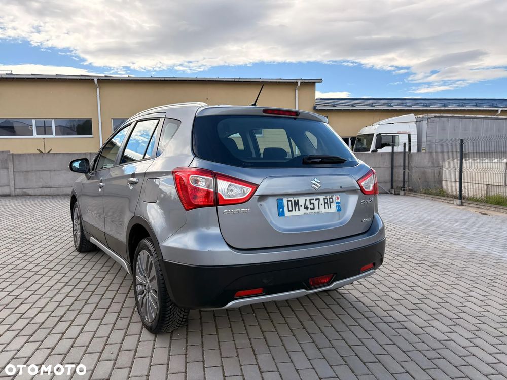 Suzuki SX4 S-Cross 1.6 DDiS 4x4 Comfort - 4