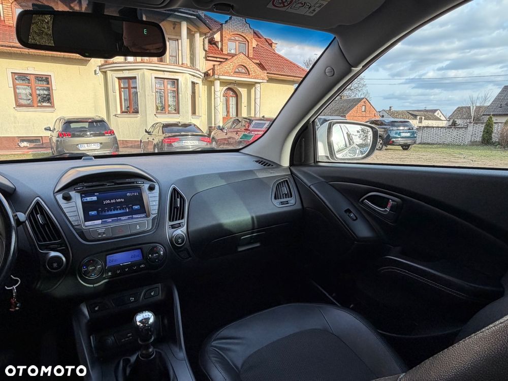 Hyundai ix35 - 13