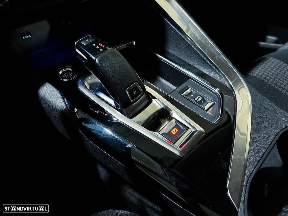 Peugeot 5008 1.5 BlueHDi Allure Pack EAT8 - 30
