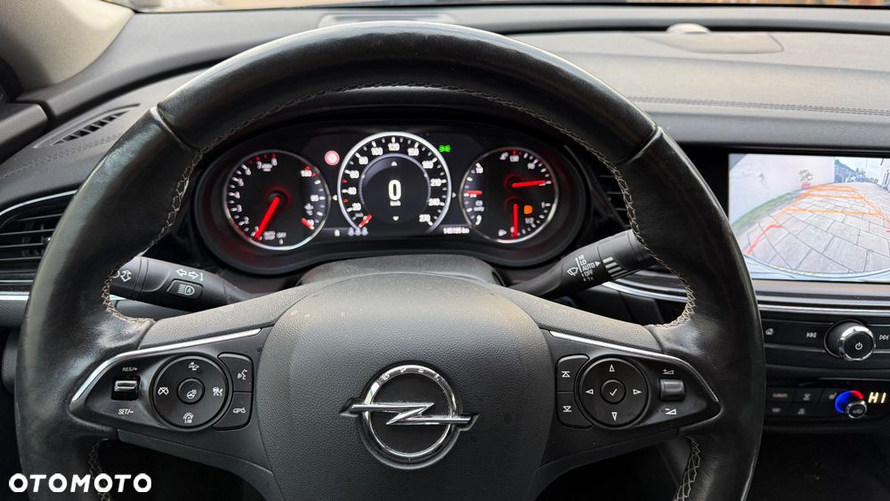 Opel Insignia - 21