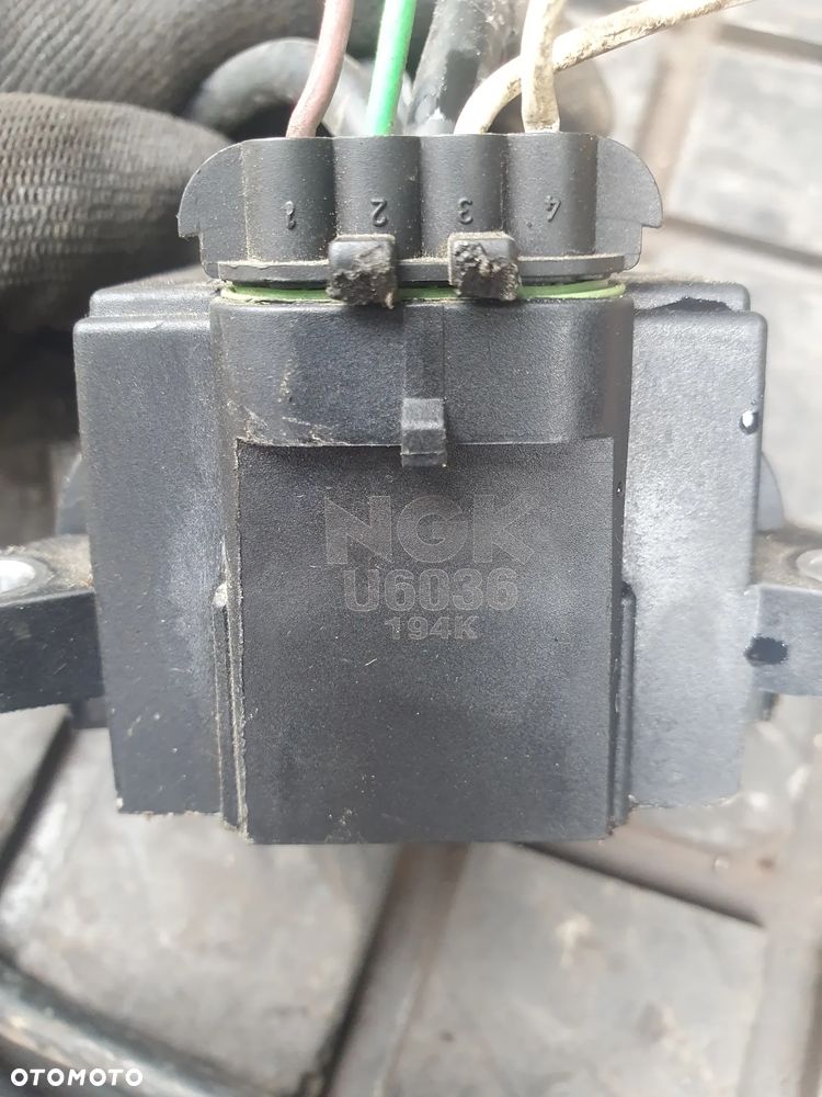 CEWKA ZAPŁONOWA 1.2 16V CLIO 3 MODUS TWINGO II THALIA KANGOO LOGAN NGK U6036 - 2