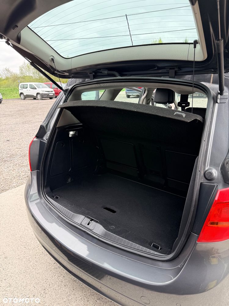 Opel Meriva - 11