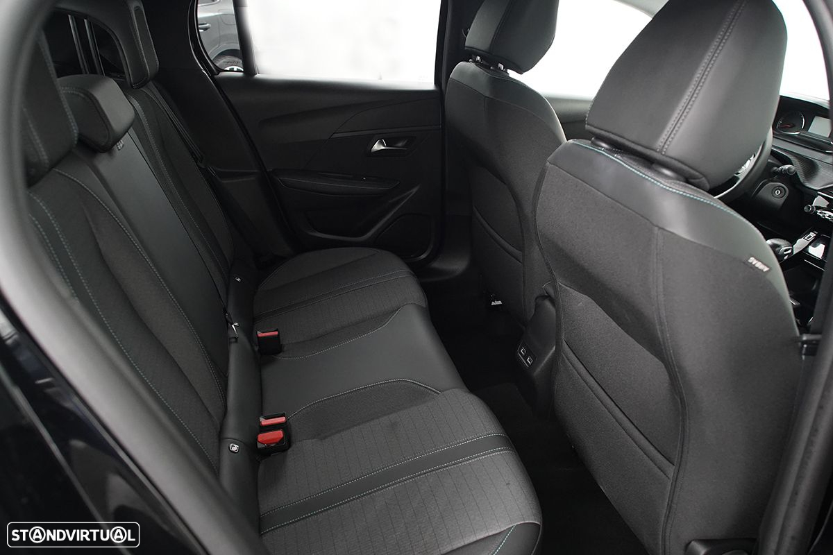 Peugeot 208 1.2 PureTech Allure - 23