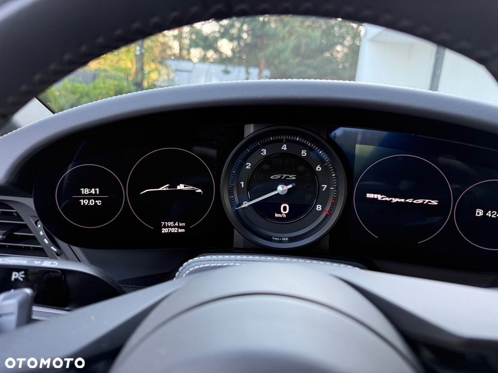 Porsche 911 Targa 4 GTS - 19