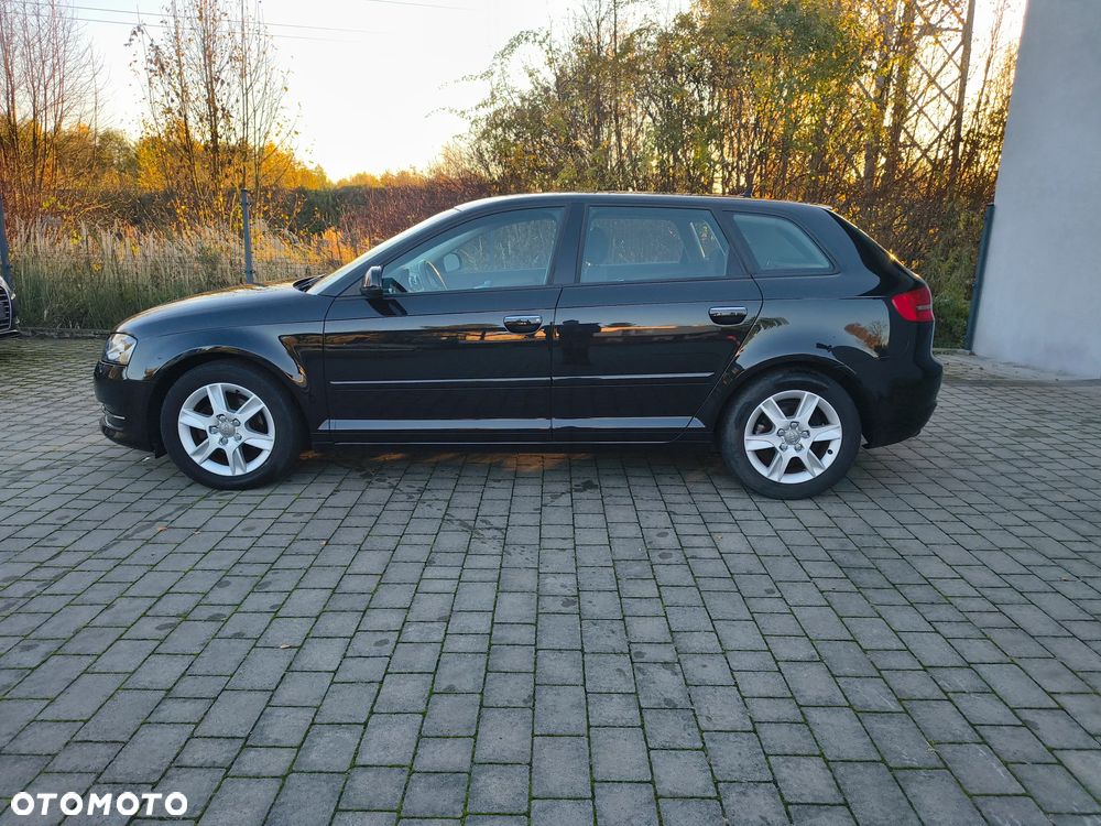 Audi A3 Sportback - 6