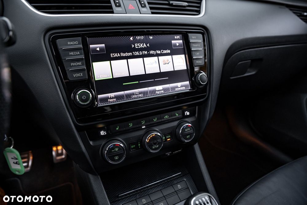 Skoda Octavia 2.0 TDI RS - 33