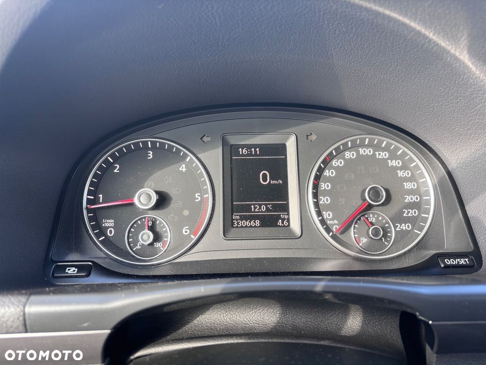 Volkswagen Touran 2.0 TDI DPF Comfortline - 12