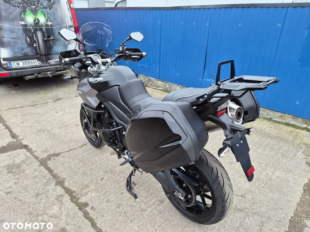 Triumph Tiger - 15