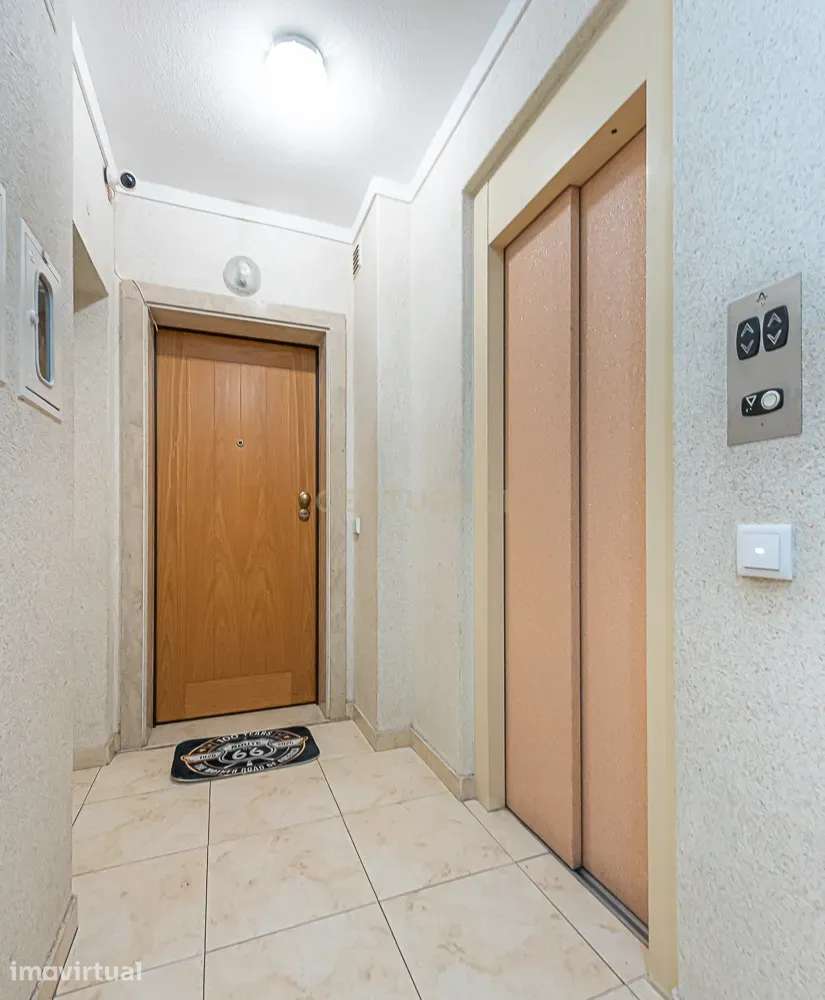 Apartamento T3 - Boa localização - Grande imagem: 5/18