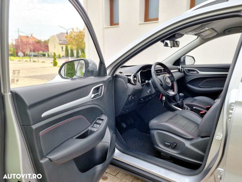 MG ZS ICE 1.5 VTI-tech Luxury - 9