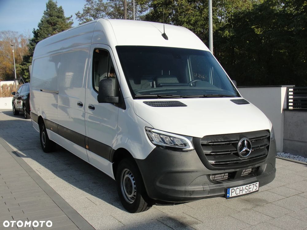 Mercedes-Benz Sprinter - 4