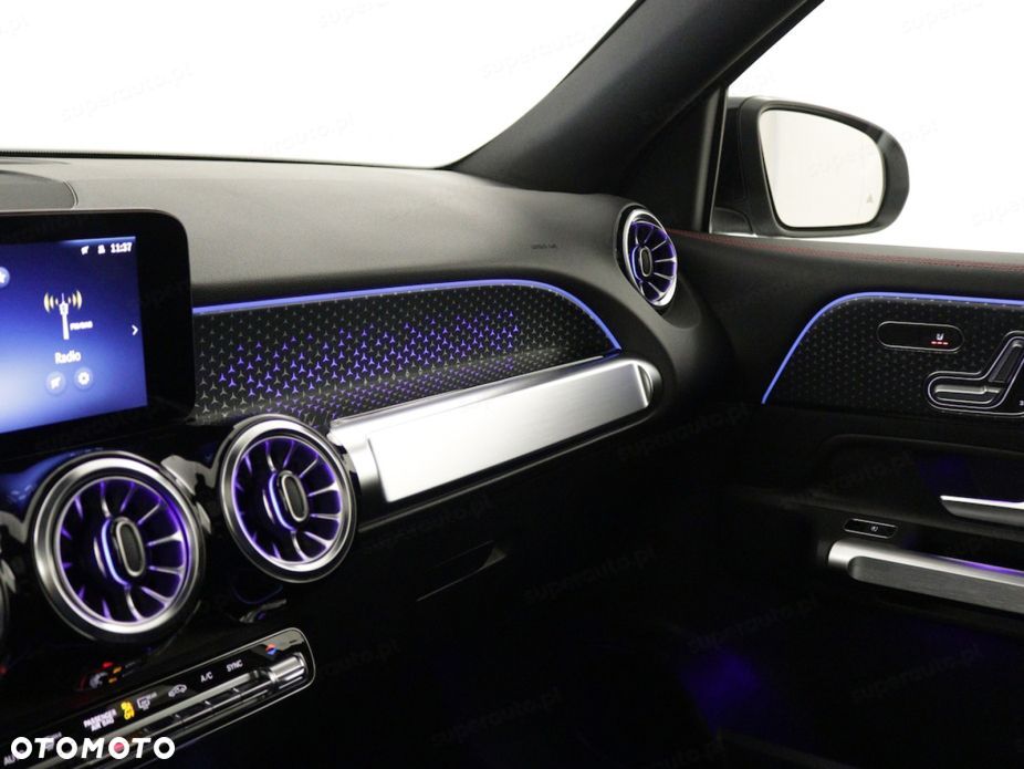 Mercedes-Benz GLB 200 AMG Line 7G-DCT - 11