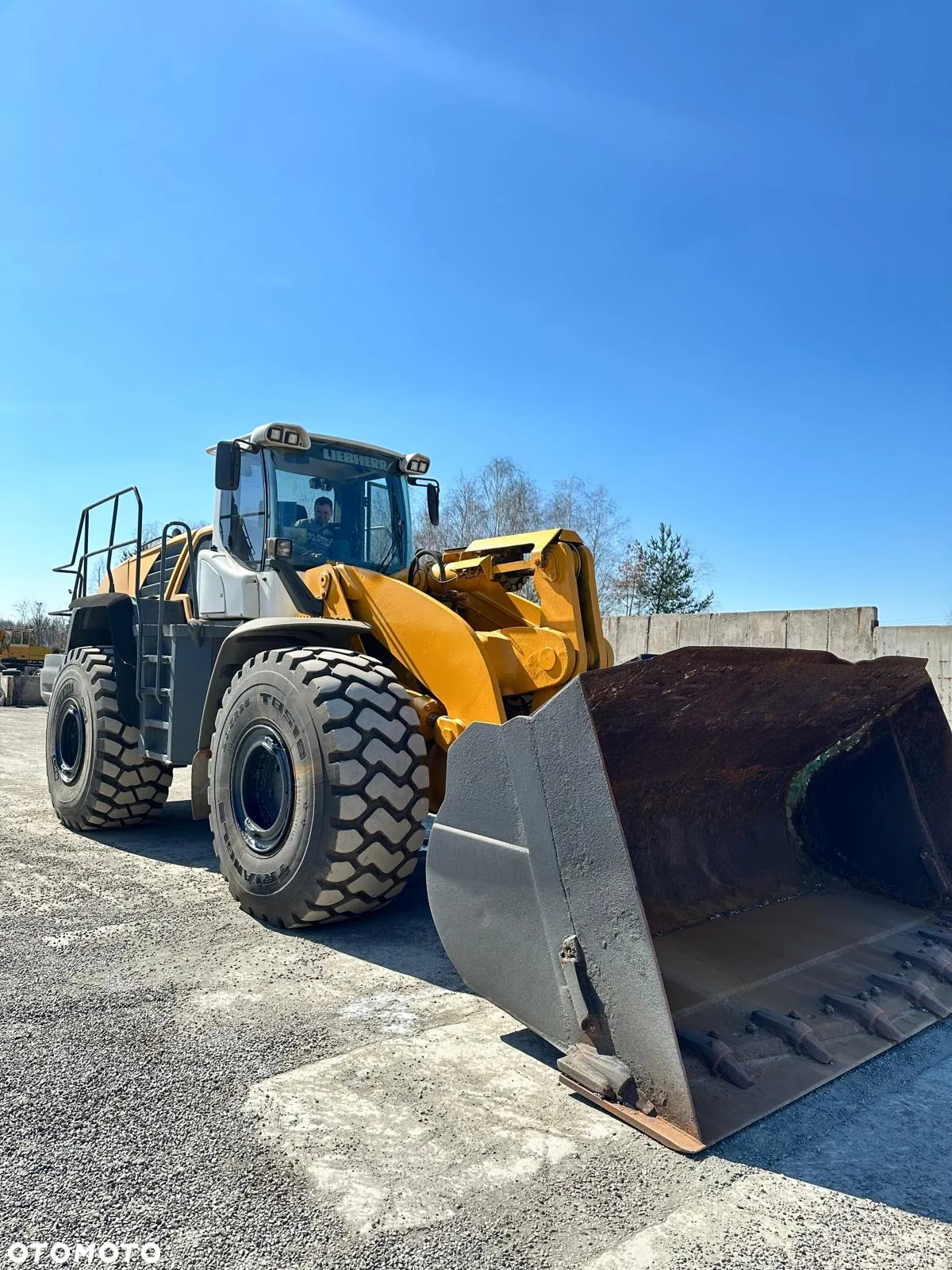 Liebherr 586 - 7