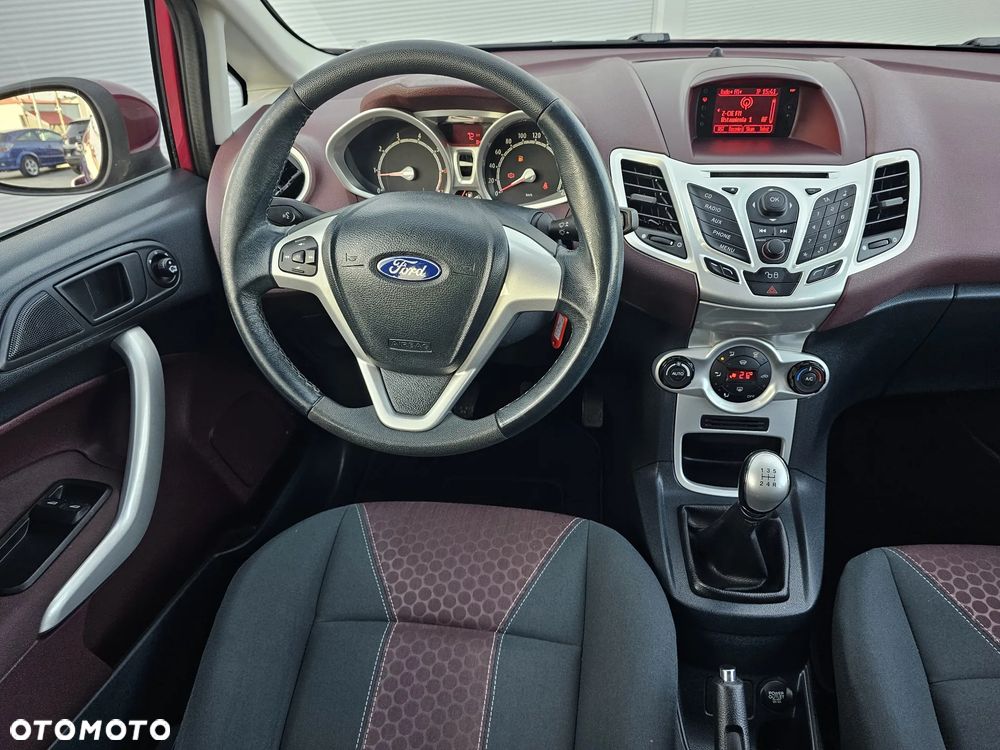 Ford Fiesta 1.25 Titanium - 28