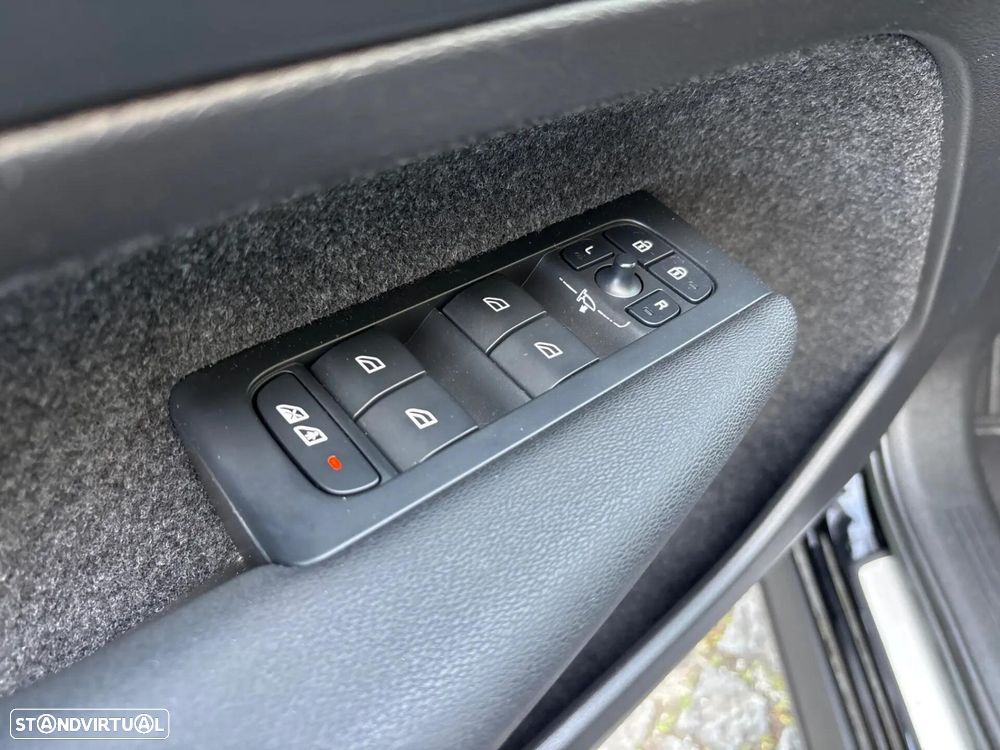 Volvo XC 40 1.5 T4 PHEV Inscription Expression - 27