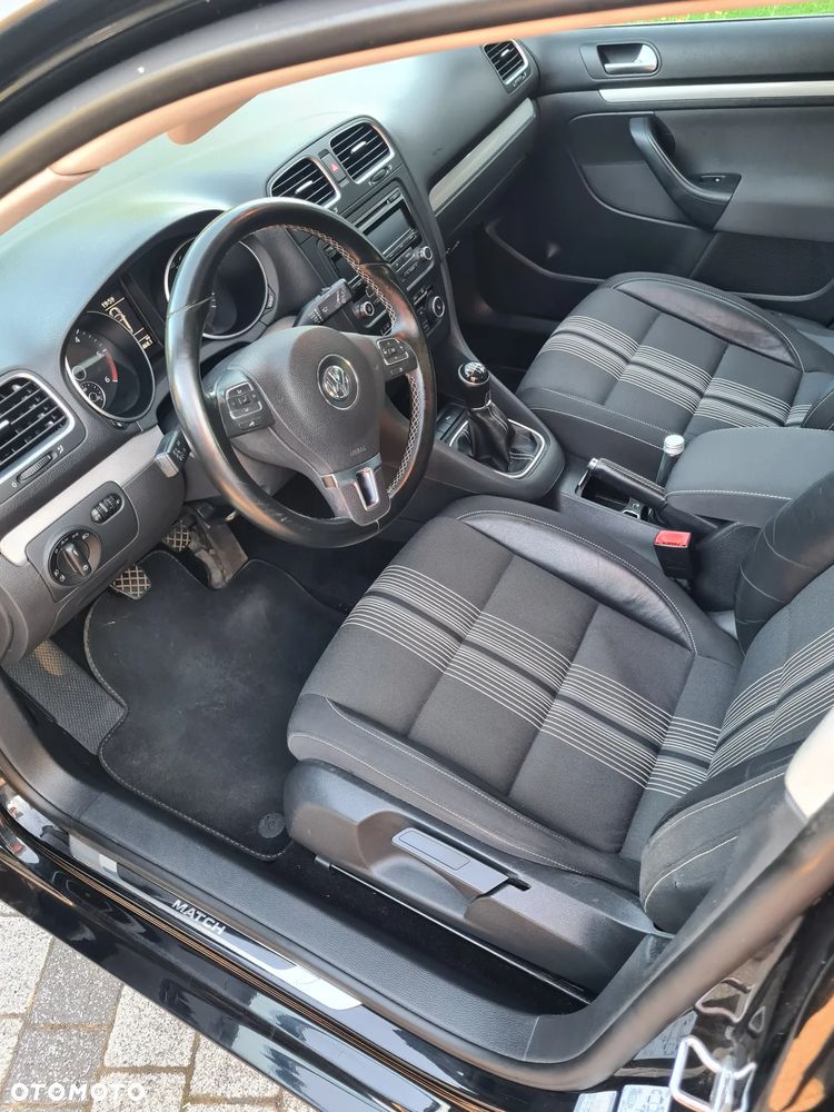 Volkswagen Golf 2.0 TDI DPF BlueMotion Technology MATCH - 14