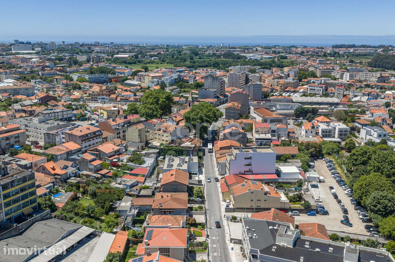 Apartamento T0 Novo com Garagem - Grande imagem: 3/29
