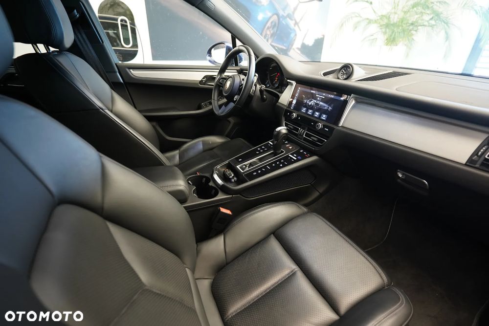 Porsche Macan Standard - 16
