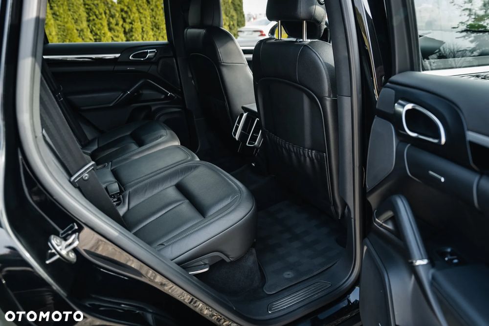Porsche Cayenne S Diesel - 24