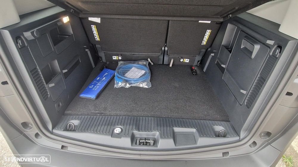 Ford Tourneo Courier - 12