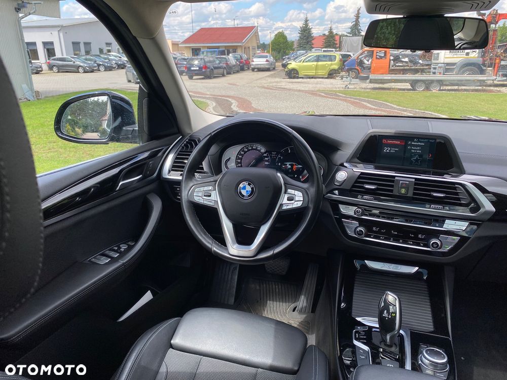 BMW X3 xDrive20d Luxury Line - 12