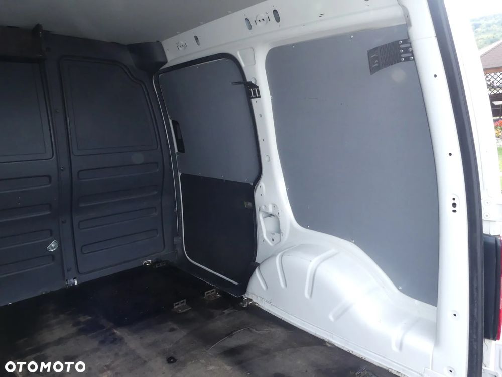 Volkswagen Caddy - 35