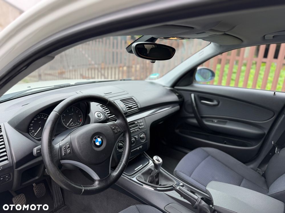 BMW Seria 1 116i - 14