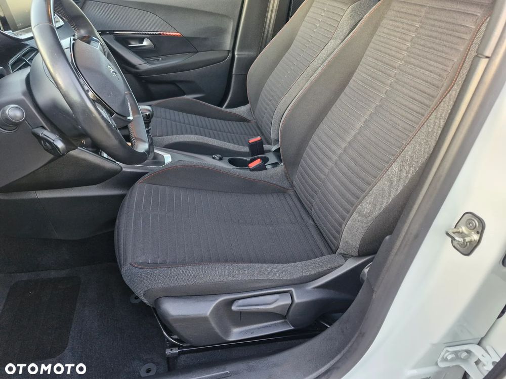 Peugeot 2008 - 20