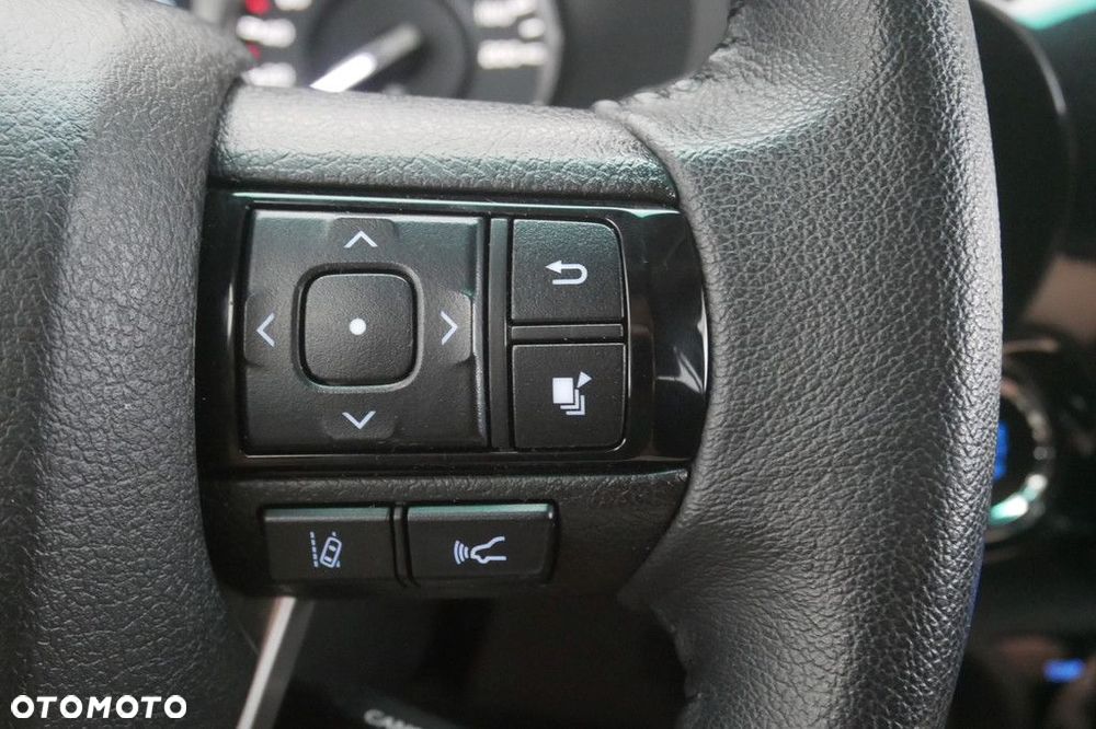 Toyota Hilux 2.8 D-4D Double Cab SR5 4x4 - 28