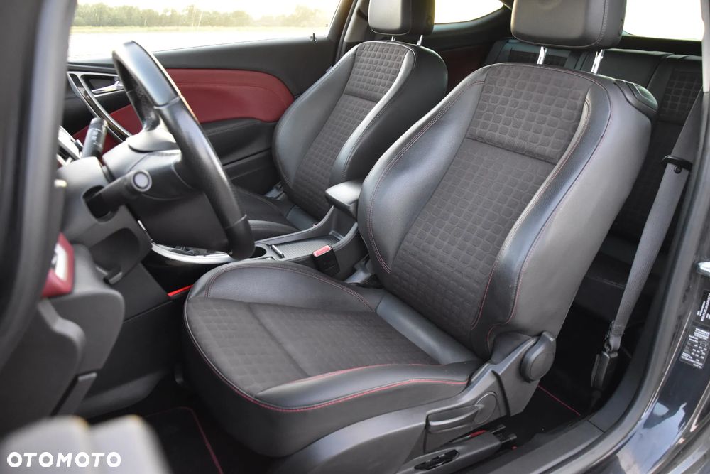 Opel Astra 1.6 T Cosmo - 16