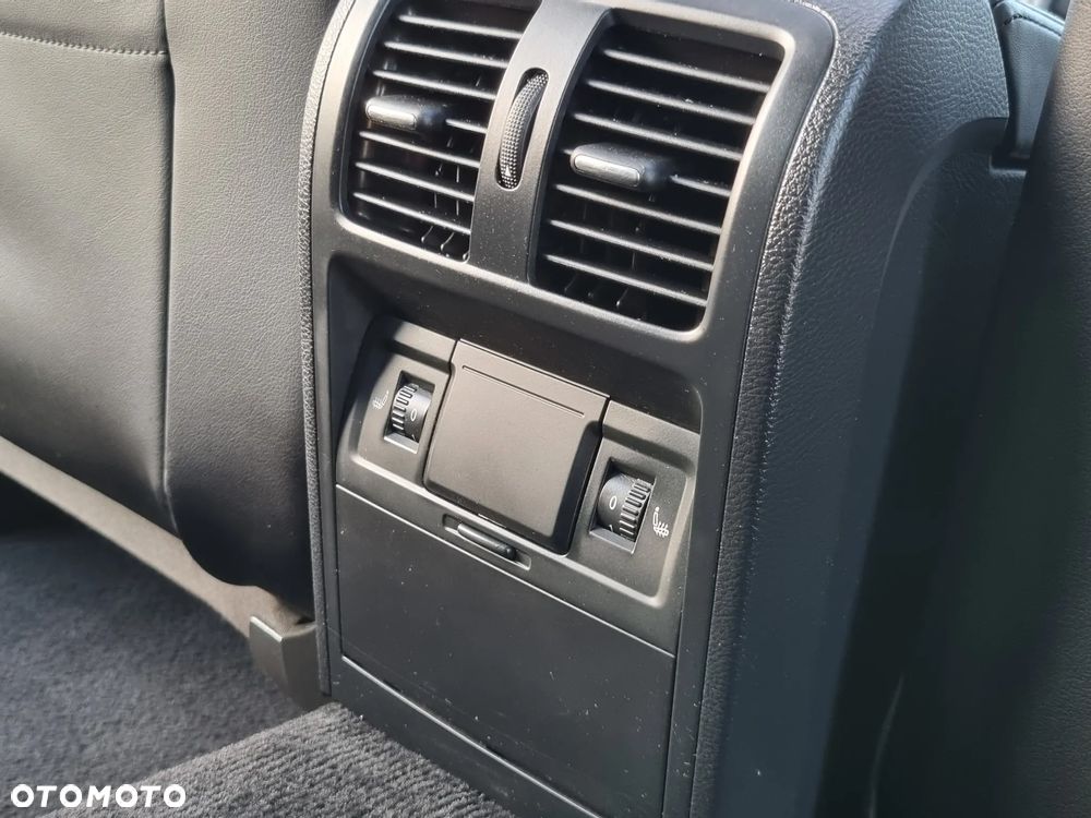 Volkswagen Passat 1.8 TSI Highline DSG - 24