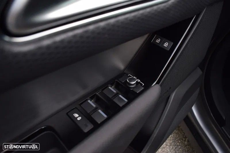 Land Rover Range Rover Velar 2.0 D200 AWD R-Dynamic - 35