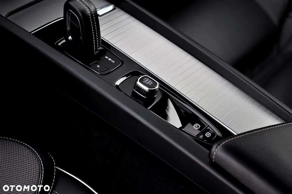 Volvo XC 60 B5 D AWD Geartronic RDesign - 18