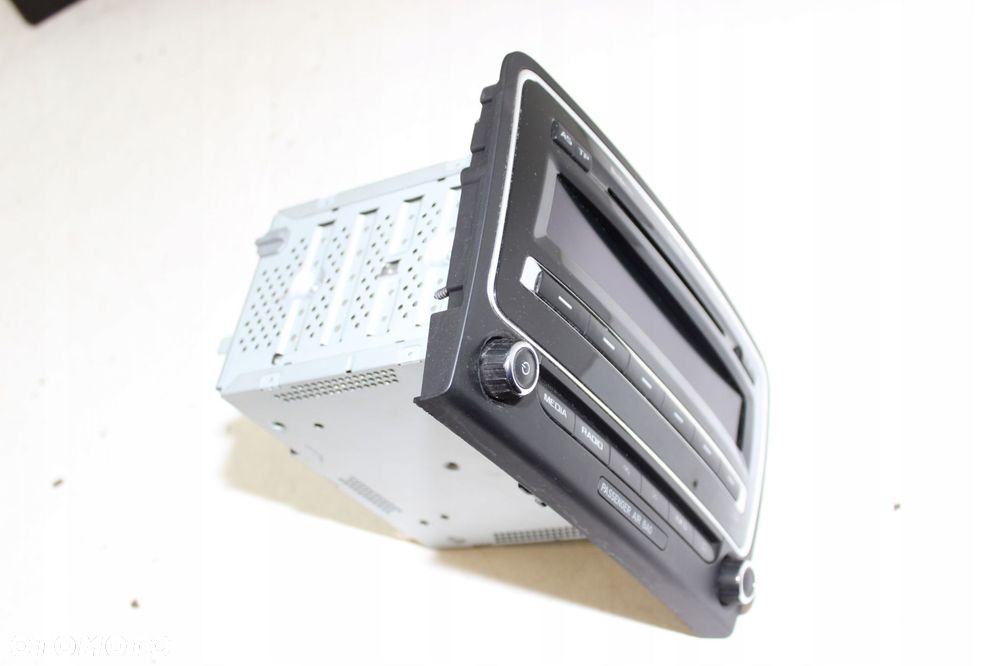 Radio fabryczne skoda superb II 3T0035161G - 5