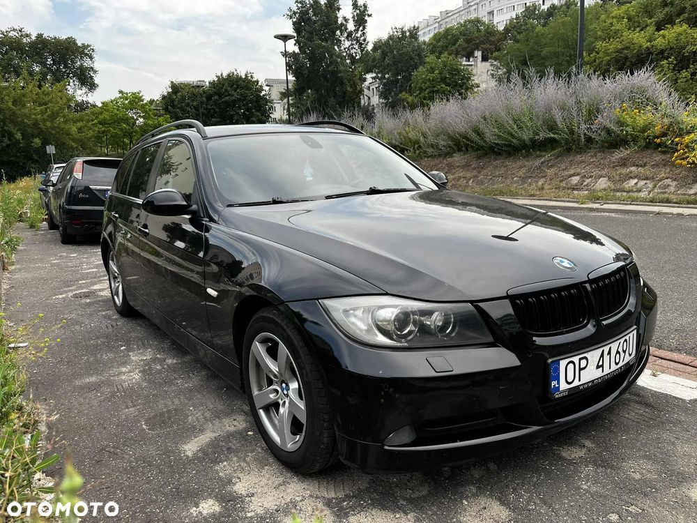 BMW Seria 3 320d DPF Touring - 2