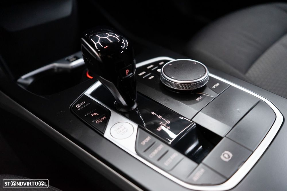 BMW 116 d Aut. Sport Line - 30