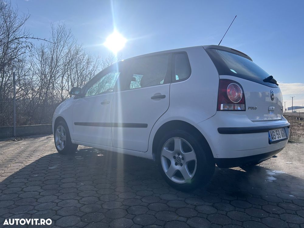 Volkswagen Polo 1.4 TDI Comfortline - 8