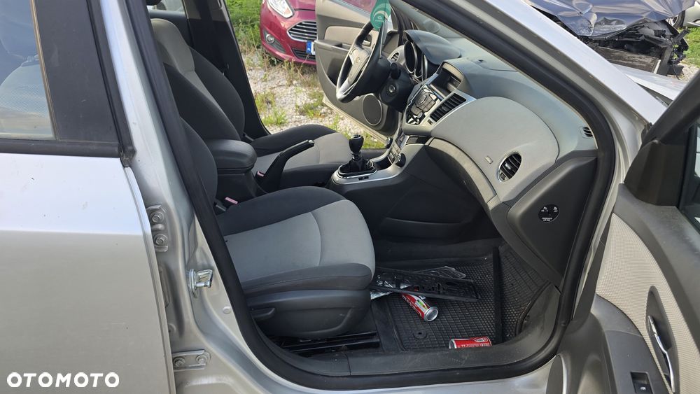 Chevrolet Cruze - 18