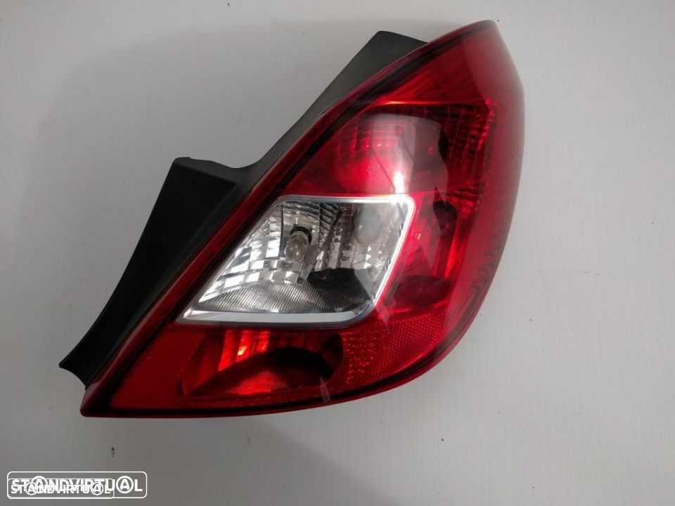 farolim farol direito opel corsa D 5 portas - 1
