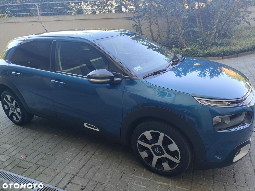 Citroën C4 Cactus 1.2 PureTech Shine S&S - 2