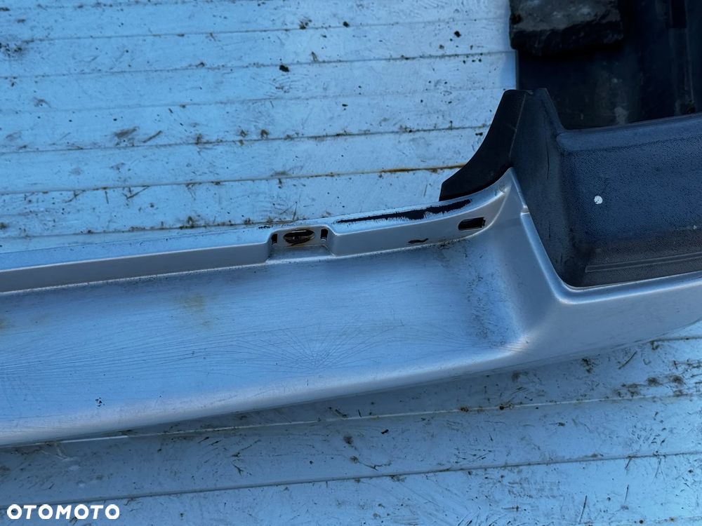 ZDERZAK TYLNY VOLKSWAGEN	GOLF III KOMBI	OE UŻYWANY	1H9807417 - 4