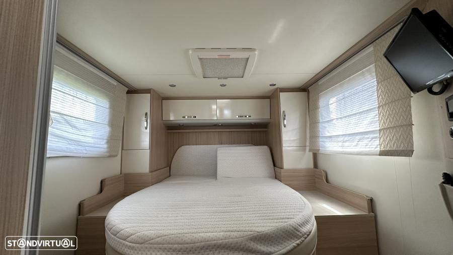 Burstner Ixeo IT 734 30 Anos c.central e basculante - 25