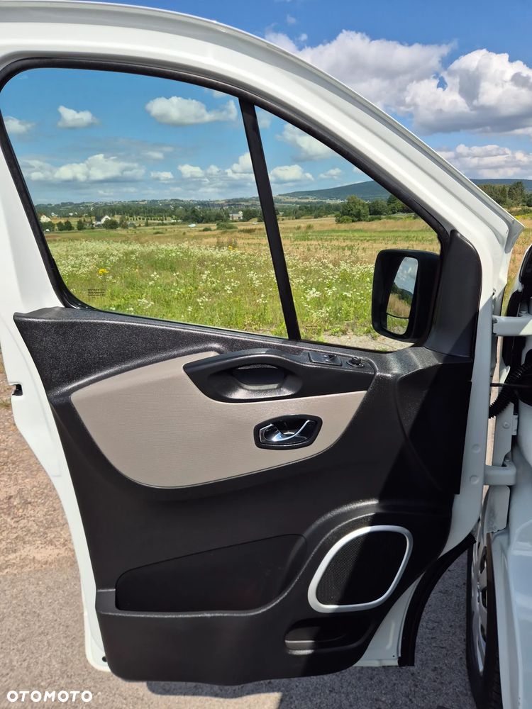 Renault TRAFIC 1.6 DCI 145KM LONG CHŁODNIA MROŹNIA WYJŚCIE STACJONARNE SALON PL - 30