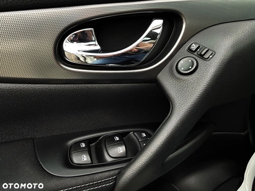 Nissan Qashqai 1.6 DIG-T TEKNA+ - 30