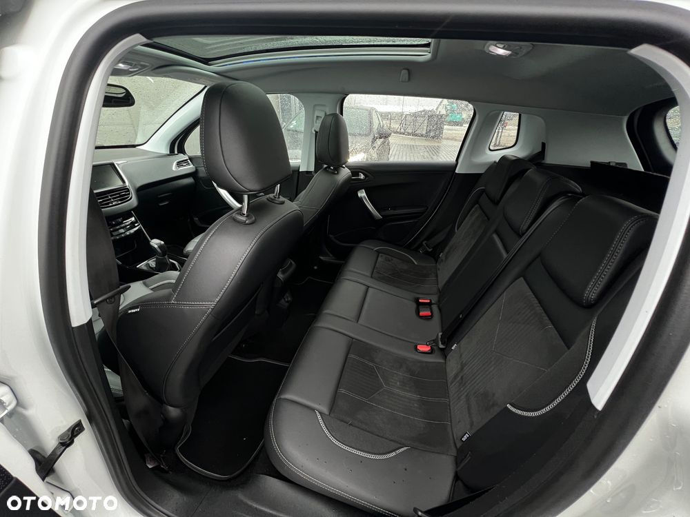 Peugeot 2008 PureTech 110 Stop&Start Crossway - 26