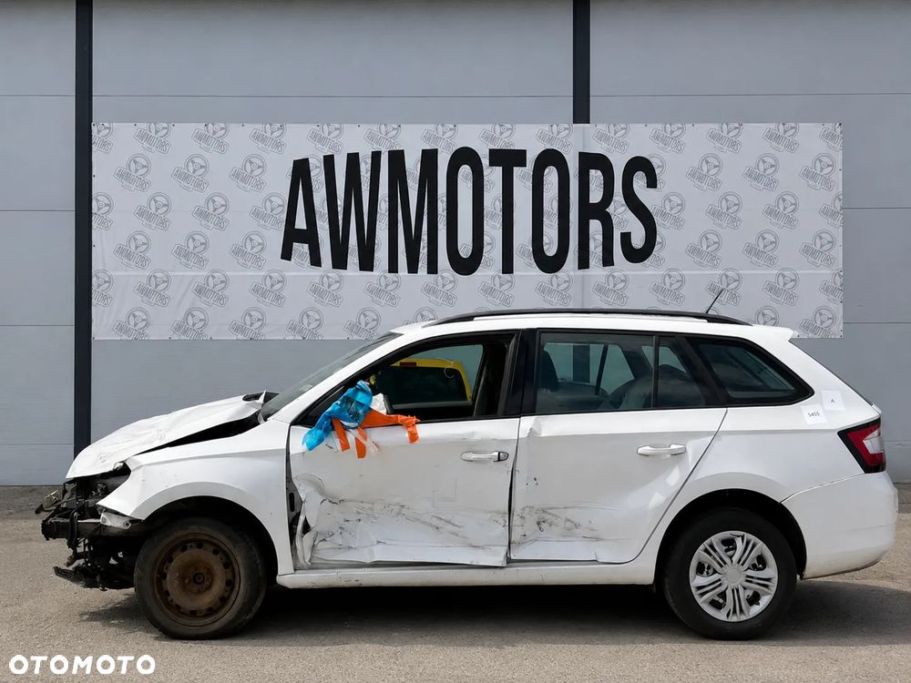 SKODA FABIA 2016 *SAMOCHÓD NA CZĘŚCI* 5435 9P / F9E  MASKA, LAMPA, DRZWI, LUSTERKO, ZDERZAK, GRILL, BŁOTNIK, KLAPA, BELKA, DESKA, FOTELE, KANAPA, ĆWIARTKA KIEROWNICA, TARCZE, ZACISKI, ZAWIESZENIE, KOMPLETNY PRZÓD, KOMPLETNY TYŁ, LICZNIK, ZEGARY, PRAWE LEWE PRZÓD TYŁ - 3