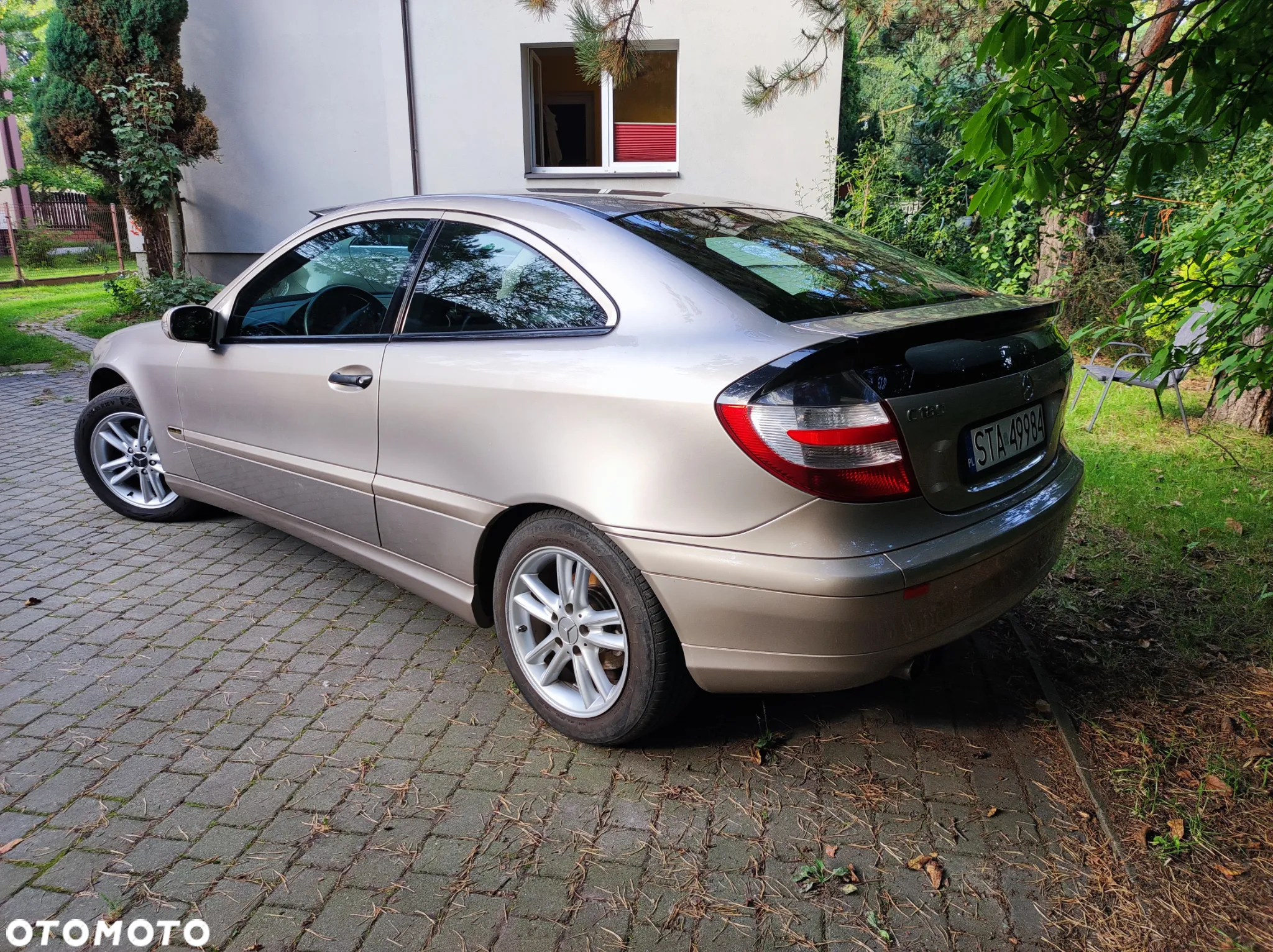 Mercedes-Benz Klasa C 180 Kompressor Sportcoupe - 3
