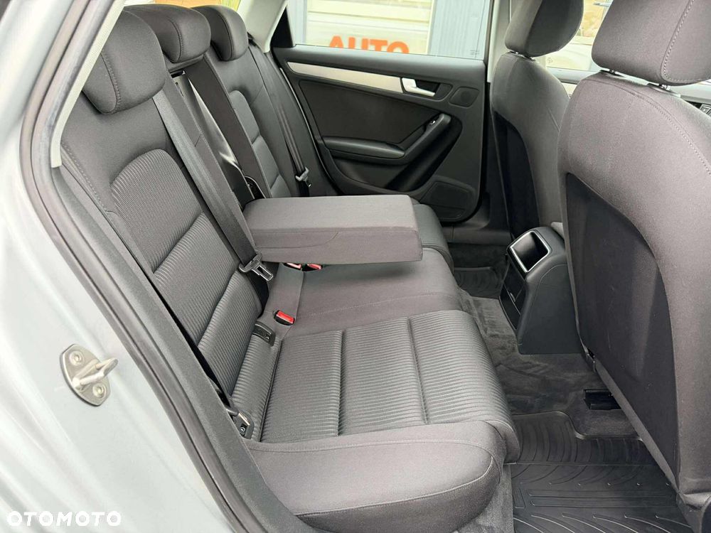 Audi A4 Avant 2.0 TDI DPF Ambiente - 19