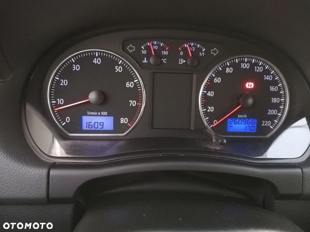 Volkswagen Polo - 5
