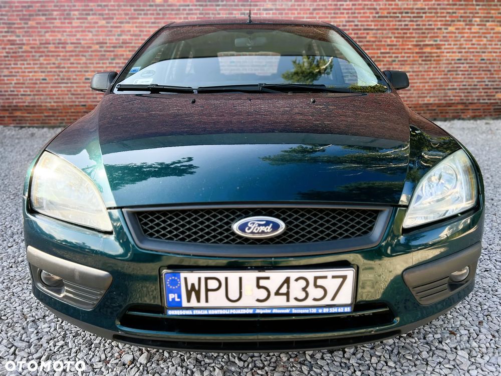 Ford Focus 1.8 Trend - 32